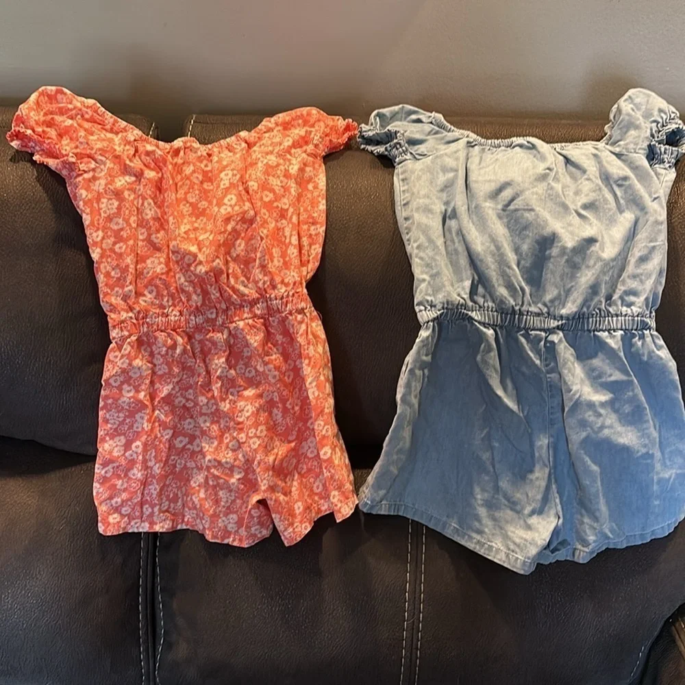 PRE OWNED GAP KIDS GIRL'S 6-7 SHORTALL ROMPERS CHAMBRAY & ORANGE FLORAL POCKETS
